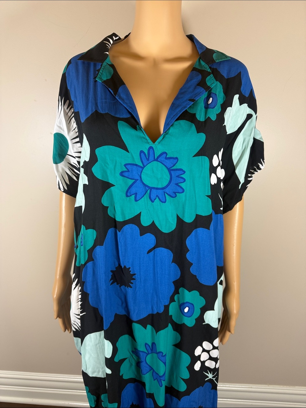 Marimeko For Taget Floral Kaftan Dress NWT - Picture 3 of 7